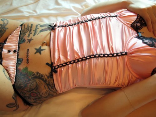 tumblr_lyr2evGybg1qigj88o1_500.jpg