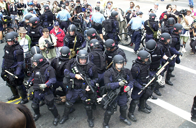 20080903_detained_33.jpg