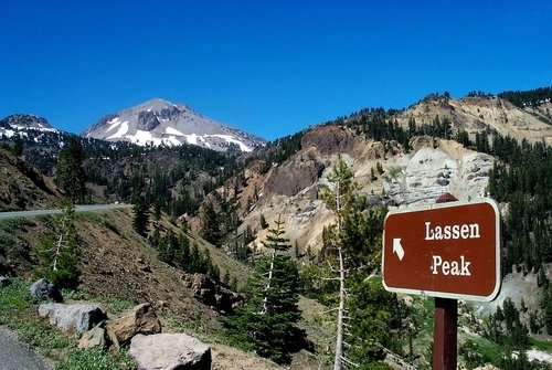 lassen-volcanic-national-park-lassen-peak-redding-ca281.jpg