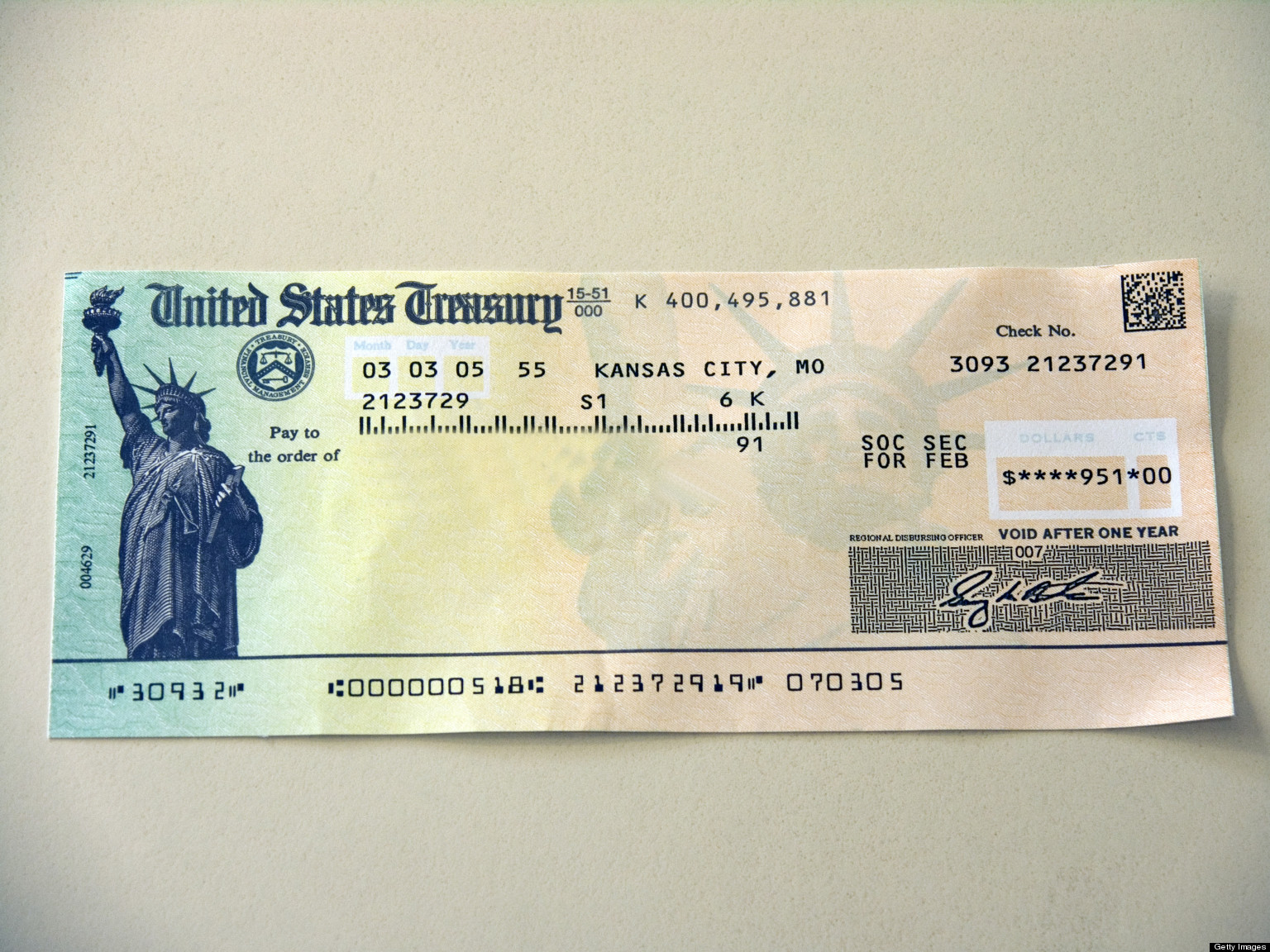 o-MARRIED-SOCIAL-SECURITY-facebook.jpg