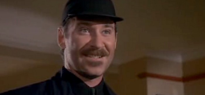 kevin-kline-a-fish-called-wanda-700x325.jpg