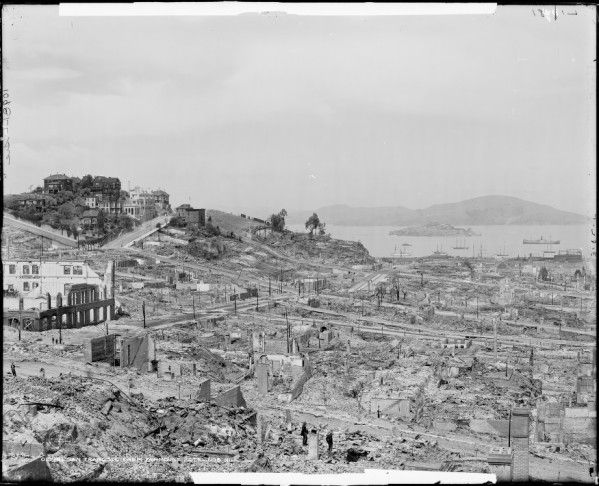bd264f6cf0f4db2a7fee284ec9abf29f--vintage-houses-ruins.jpg