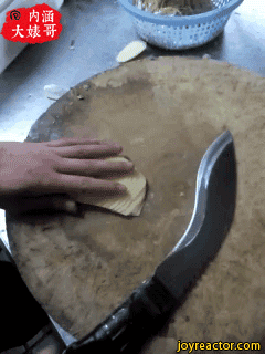 chopping-gif-master-1630849.gif