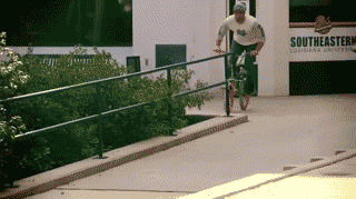 82880517.gif