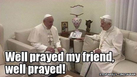 _76241133_popememe.jpg