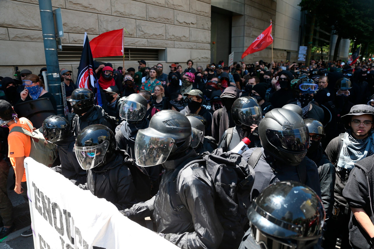 portlandprotest4.jpg