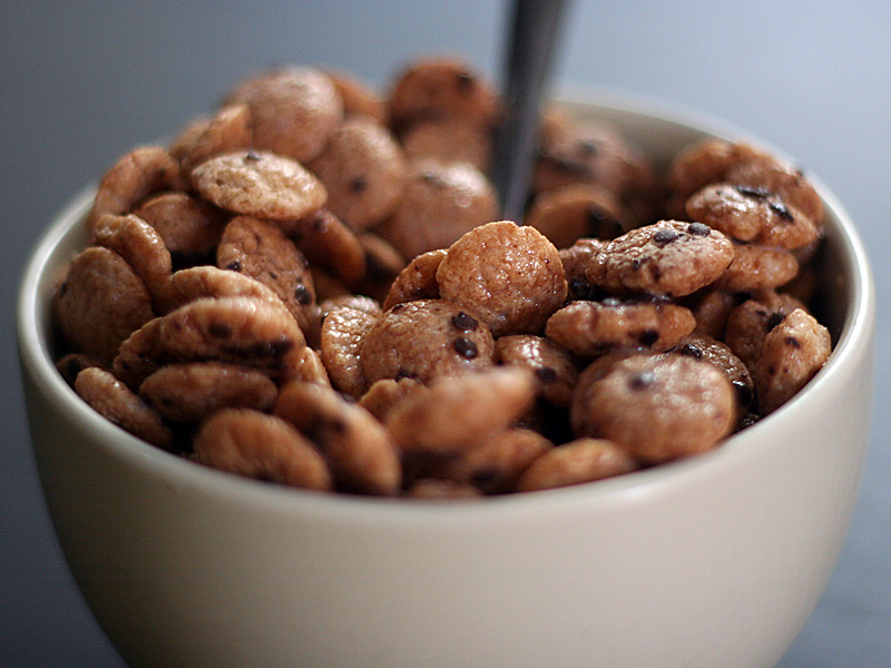 Cookie-crisp-cereal-side.jpg