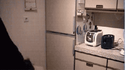 82854025.gif