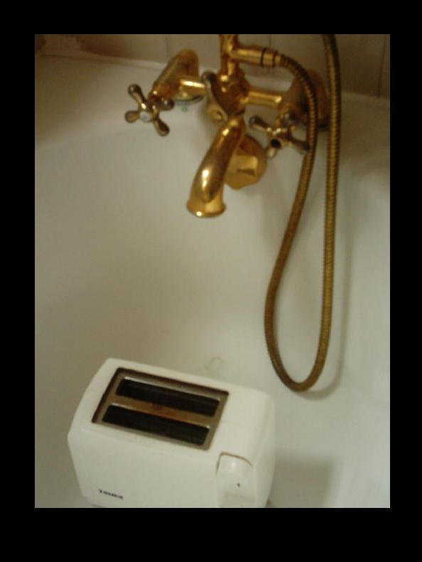 Toaster_in_a_Bathtub__Pt_2__by_NindeEarfalas.jpg