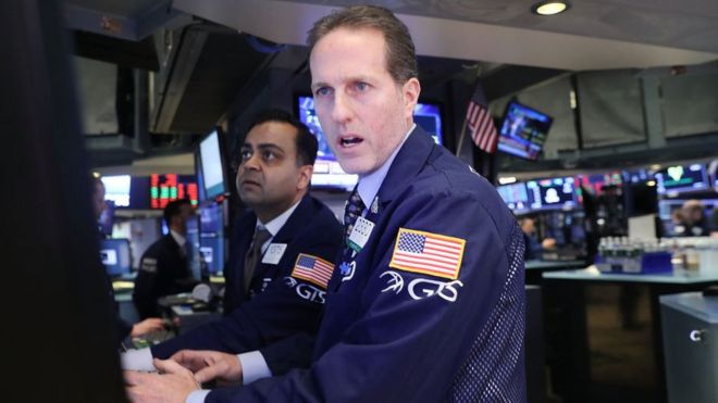 _99898804_traders2.jpg