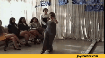 gif-dance-fail-woman-780973.gif
