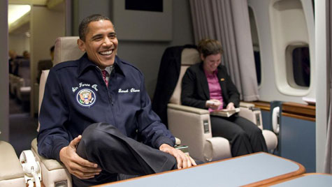 obama_smiling-air-force-one.jpg