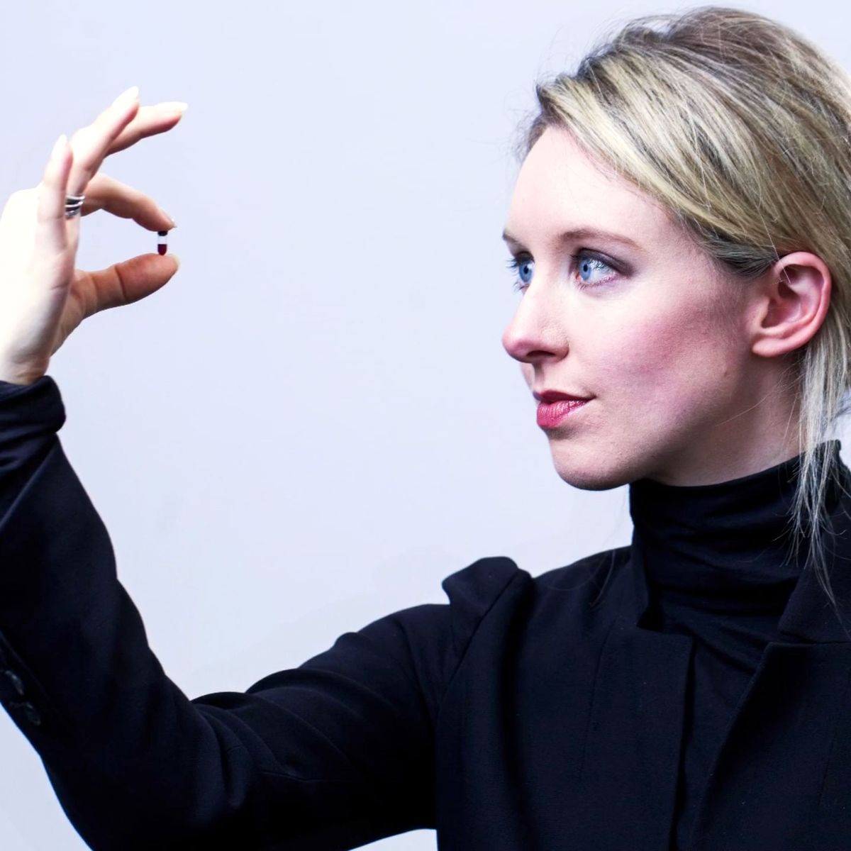 19-elizabeth-holmes-theranos.w1200.h1200.jpg