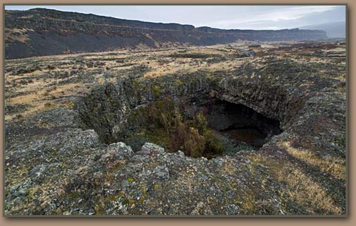 Scabland-Pothole.jpg