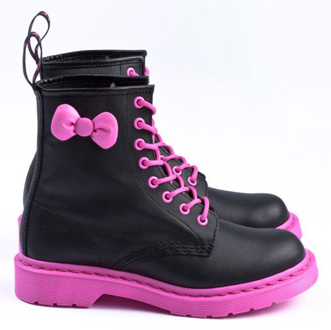 hello-kitty-dr-martens-boots-pink-soles-pink-bow.jpg