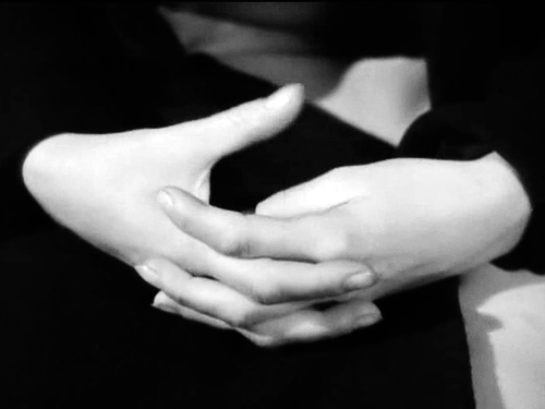 tumblr_nfq8v1NBKb1spo0cco1_500.gif