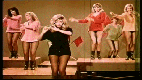 tumblr_m9lki99T0x1rztnb3o1_500.gif