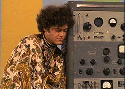 zIA0q1FgaWbOE.gif