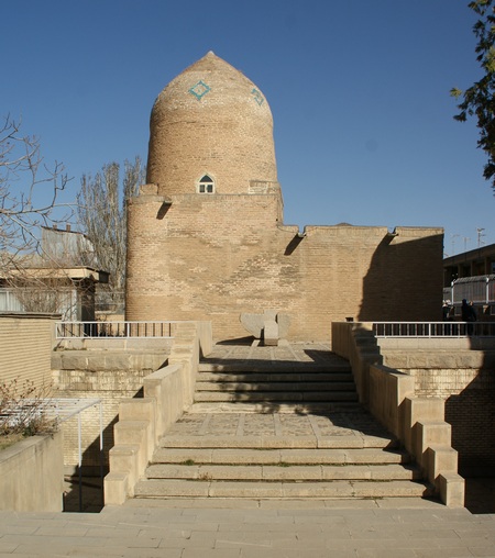 hamadan_esther-mordekai_2.jpg