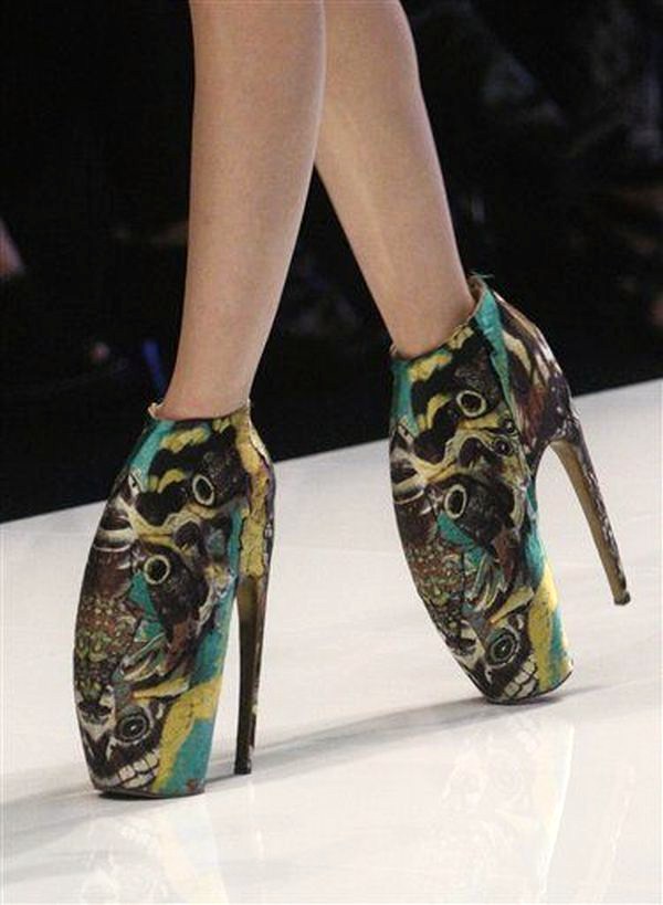 ugly-shoes-latest-fashion.jpg