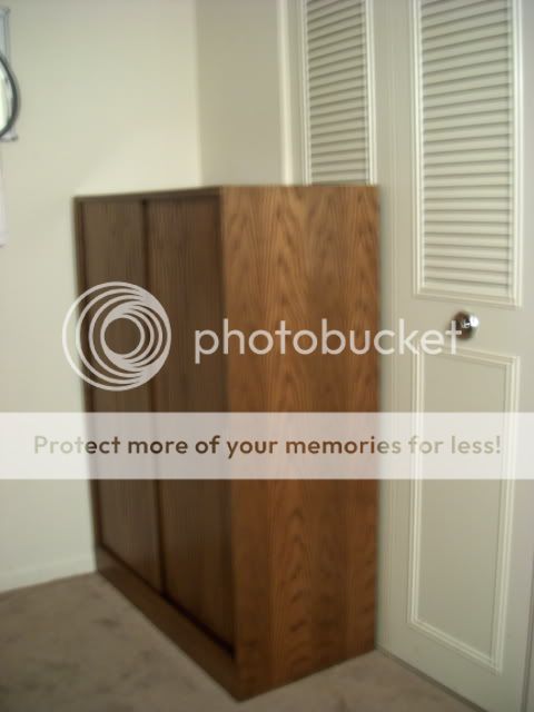 Cabinetoutsideside.jpg