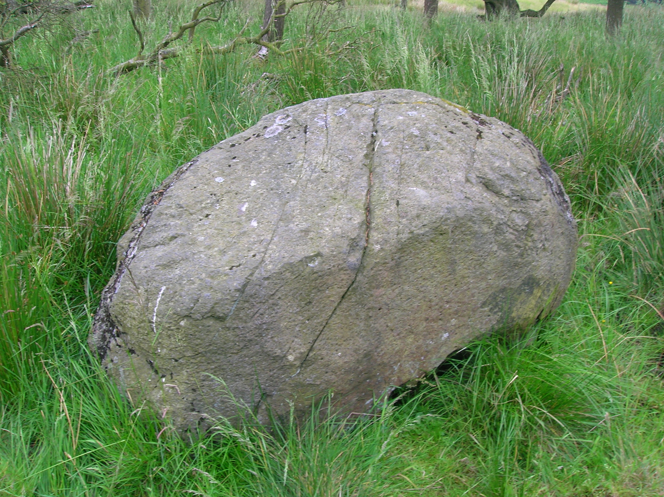 Cuff_Hill_logan_stone_1.JPG