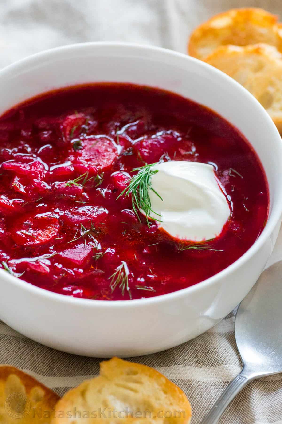 natashaskitchen.com
